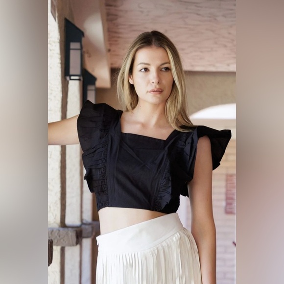 NWOT HT 360 Collective Black Ruffle Square Neck Tie Back Crop Top Size Large - Picture 1 of 13